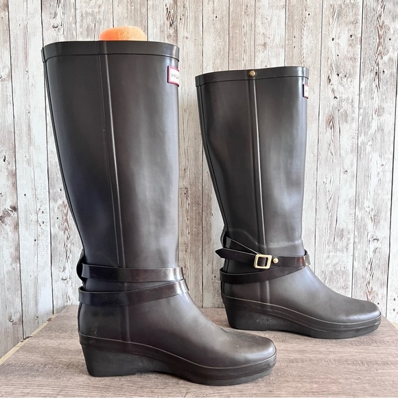 Hunter Wedge Tall Rain Boots Size 6 - Picture 2 of 9